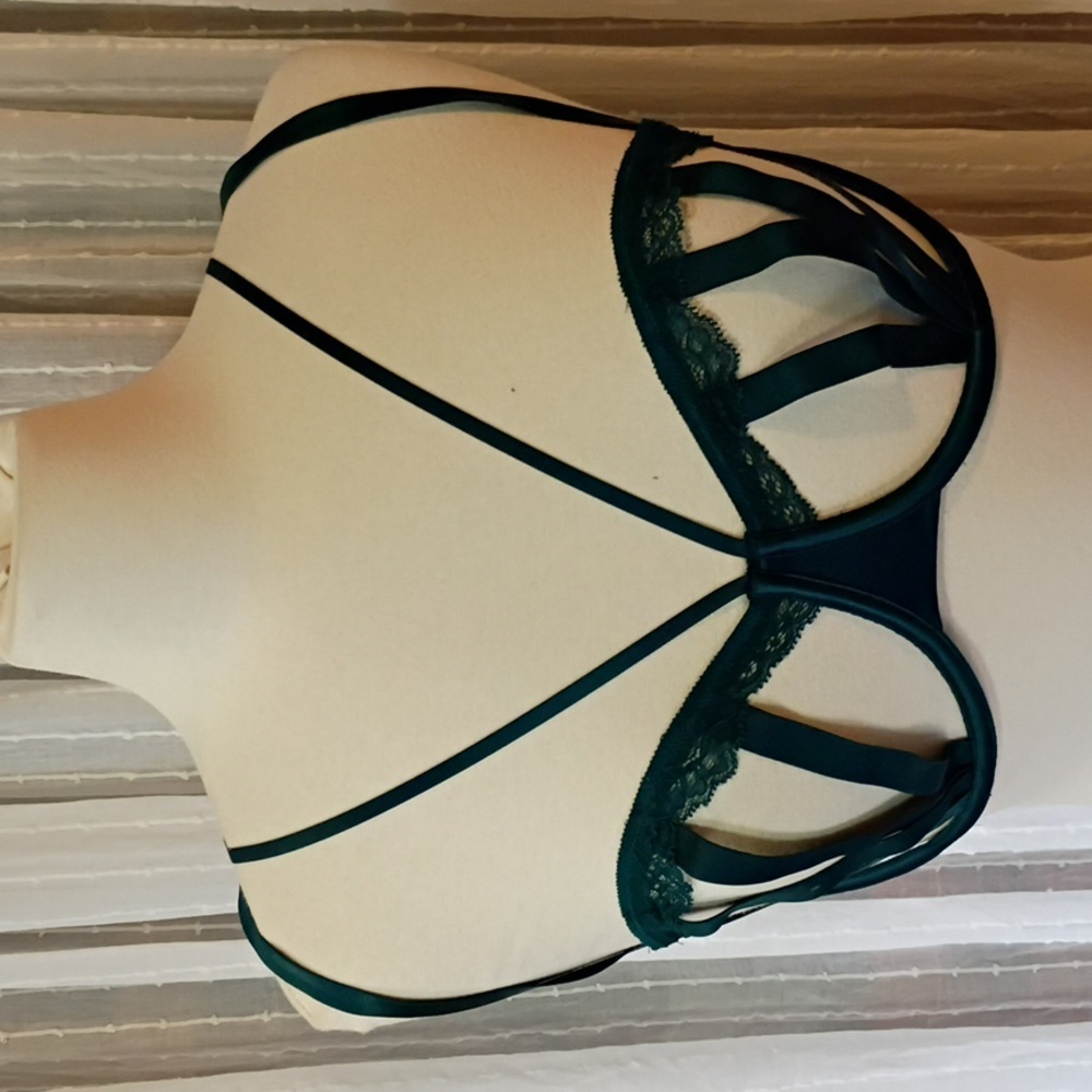 Victoria's Secret Very Sexy Strappy Caged Bra Dark Christmas Green 34DD NWOT